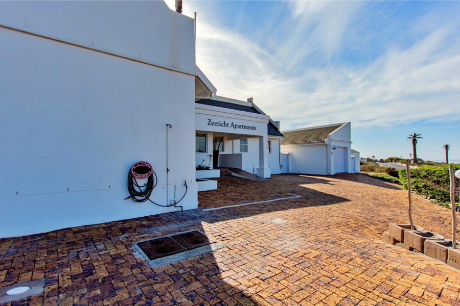 9 Bedroom Property for Sale in Shelley Point Western Cape